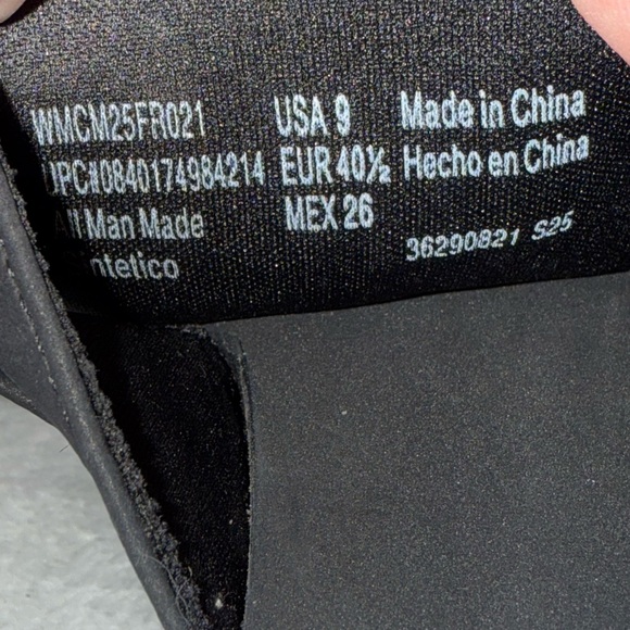 Time And Tru Women's Black Sandals with Buckle Size 9 Slip On Whimsigoth New - Picture 6 of 8